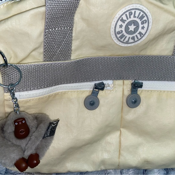 Kipling Klara Handbag Crossbody Pearl White / Gray - Picture 3 of 9